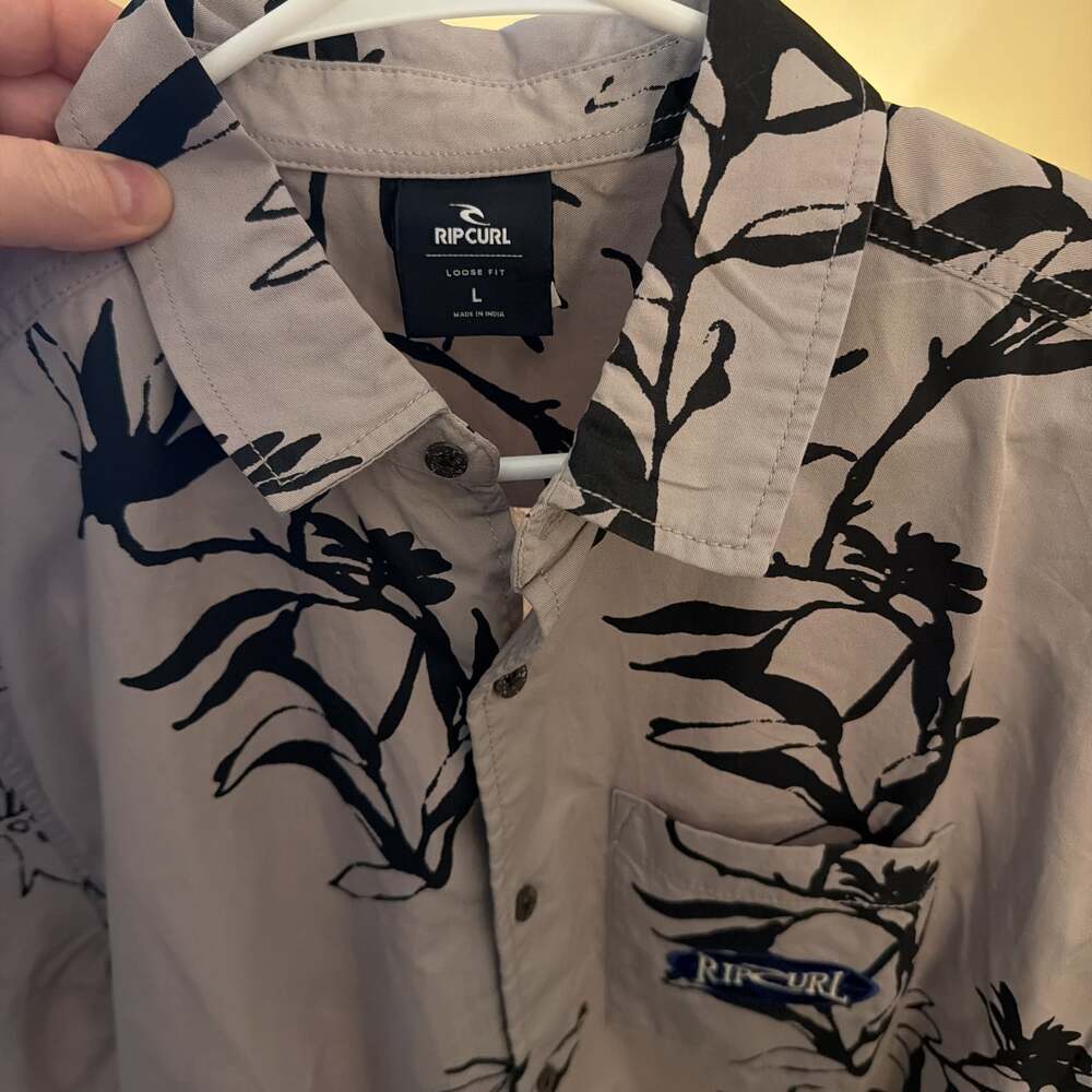 Buy MENS HERITAGE DIAMOND SHORT SLEEVE SHIRT by Rip Curl